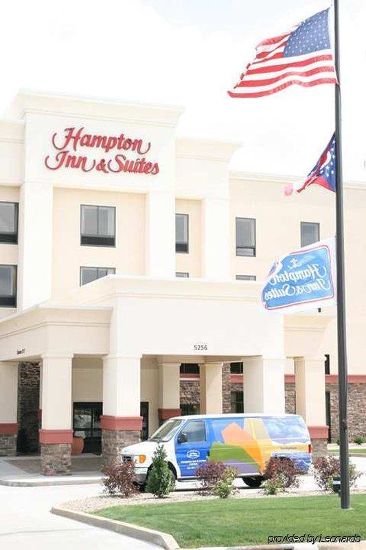 Hampton Inn & Suites Canton North Canton Exterior photo